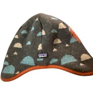 Patagonia Reversible Hat
Infant size.